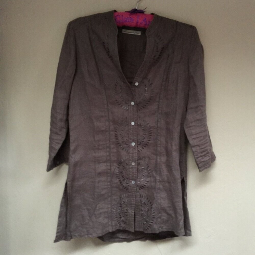 Hammock & Vine Top Womens Embroidered Button Down 3/4 Sleeve Shirt Brown Slits